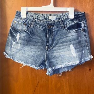 SALE CUTE  DENIM SHORTS